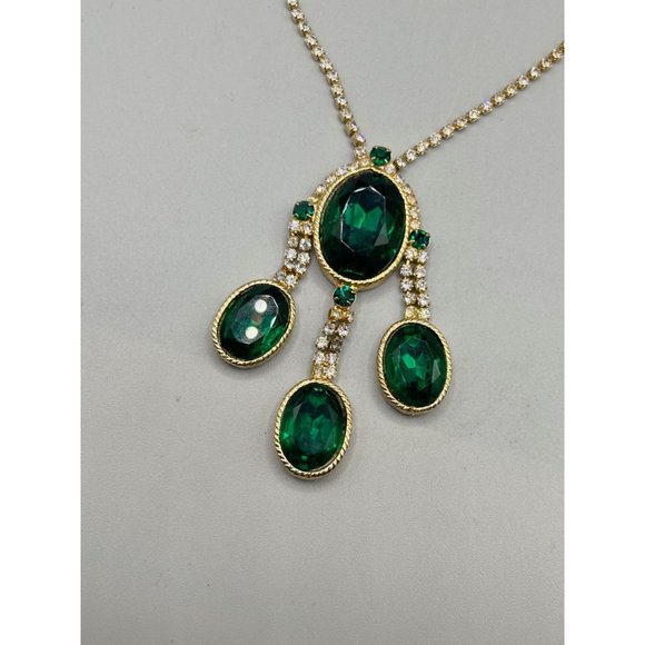 Rhinestones & Green Emerald Glass Stones Necklace Clear & Green Prong Set Stones - Picture 3 of 9